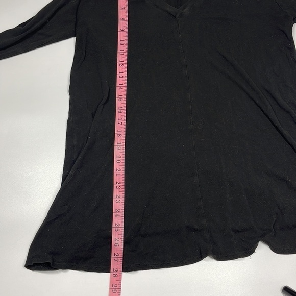 Riller & Fount Black Long Sleeve Knit V-Neck Top Women's Size 1 - Picture 8 of 8